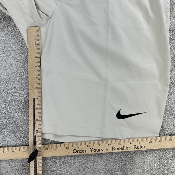 Nike Dri-Fit Golf Shorts Mens 38 Performance Lightweight Kenya Flag DA8740-072 - Picture 9 of 10